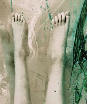 Адам Мартинакис — Оседание, фрагмент (цифровая печать), 2019