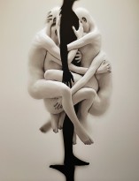 Адам Мартинакис — Состояние независимости / переосмысление (цифровая печать), 2019