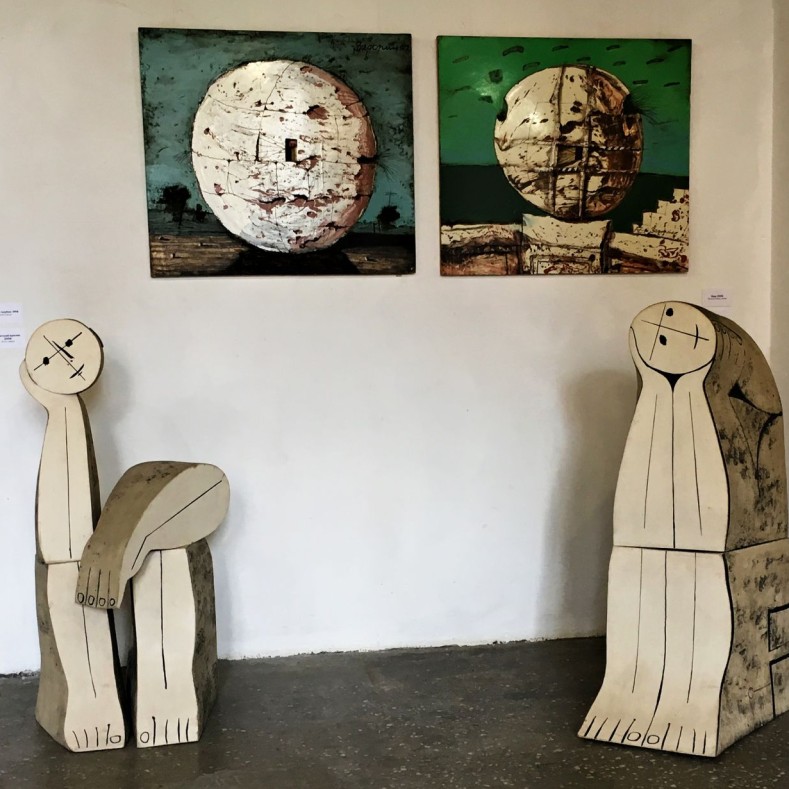 Александр Задорин — Задумавшиеся, 1999 (керамика, окислы)