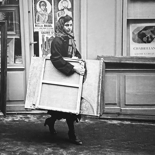 Белла Бризель в Париже