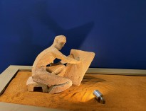 Нахум Гутман — Автопортрет, 1970-е (терракота)