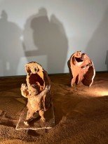 Нахум Гутман — Бабушка с внуком, 1970-е (терракота)