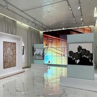 На выставке 'Квартира №3' в Ленинград-центре (апрель 2022 г.)