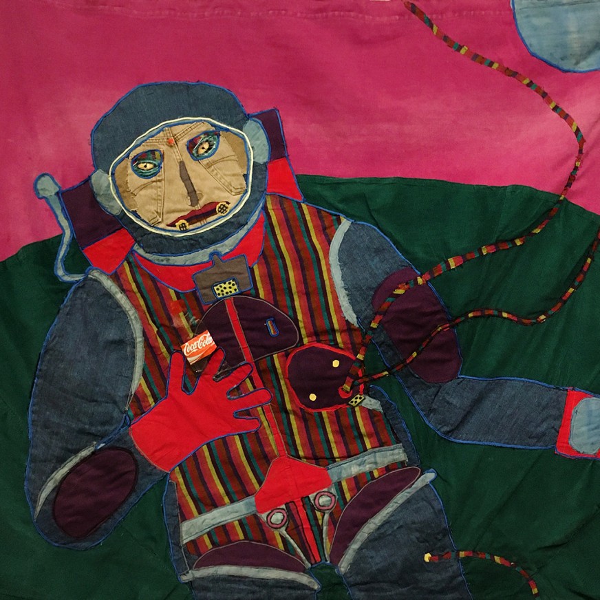 Надежда Эверлинг — Космонавт (ткань, полиэтилен, наклейка от бутылки Coca-Cola), 1996