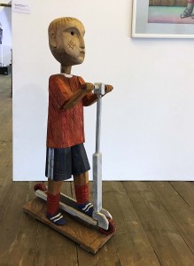 Михаил Едомский - Мальчик на самокате, 2003 (дерево, роспись)