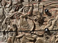 Чжань Хуань - Мой Зимний Дворец №14, 2019 (шелкография, резьба по деревянной двери) фрагмент