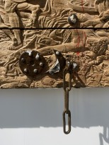 Чжань Хуань - Мой Зимний Дворец №14, 2019 (шелкография, резьба по деревянной двери) фрагмент