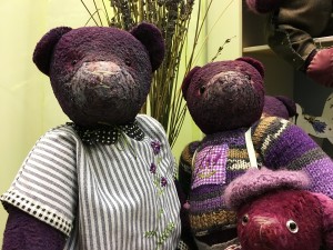 Текстильные мишки Любови Корниловой, 2018 (фрагмент 2)