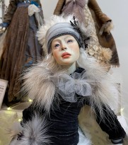 Вера Жуковская — Мотыльки зимуют, фрагмент.