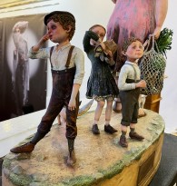 Евгения Карпова — Воскресный выход семьи мальчика-с-пальчика на рынок за продуктами, фрагмент.