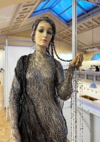 76 Александра Кукинова — Ундина (фарфор-бисквит), фрагмент.