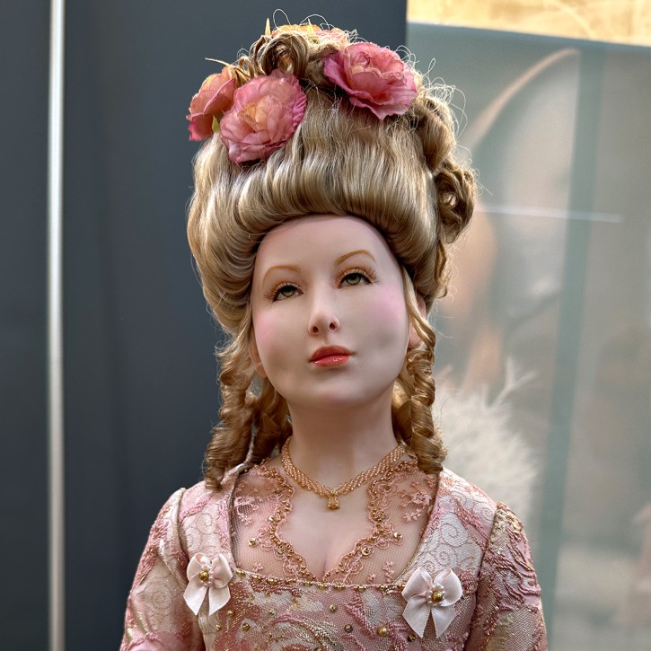 3 Люда Байдик (Израиль) — Розовое масло, Fun Art Gallery, Яффо, 2023