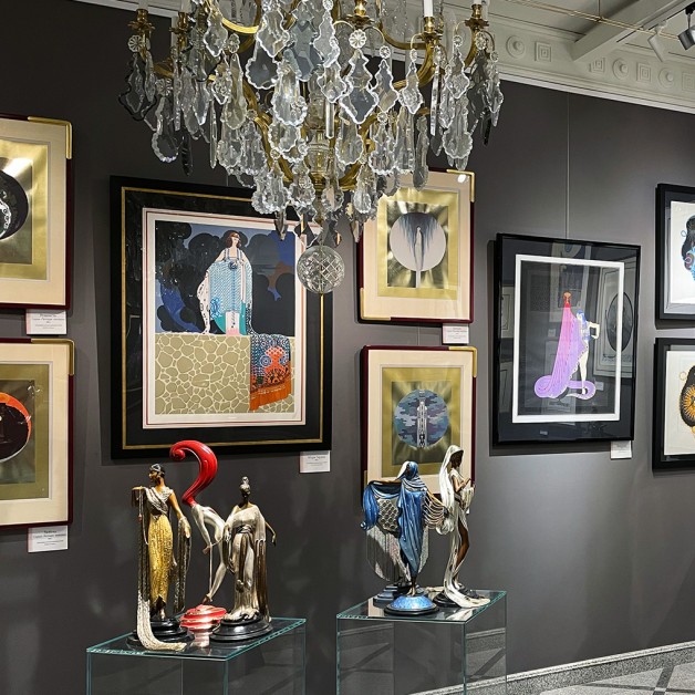 На выставке