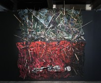 Елена Бочарова - Над землей, под землей, 2018 (геотекстиль, дерево, алкидная эмаль, акрил)