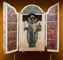 Николай Чудотворец в киоте с 10 клеймами жития. XVIII в.