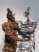 Антонина Фахтуллина — Союз земли и воздуха, 2018 (металл, керамзит) фрагмент