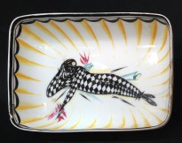 А. А. Громов - лоток 'Черный арлекин' (ГФЗ, фарфор, роспись)