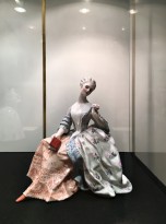 В. В. Кузнецов совместно с Н. Я. Данько - Дама с розой, 1930 г. модель 1916-17 гг., фарфор, роспись