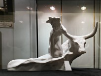 В. Серов - Похищение Европы. Фарфор, ок. 1910 г