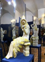 Татьяна Соколова - Девушка с зеркалом, 1976 (шамот, цветная полива)