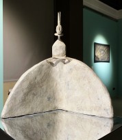 Юлия Тутатчикова - Белая королева, 2019 (папье-маше)