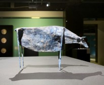 Юлия Тутатчикова - Синяя корова, 2016 (папье-маше)