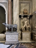 Группа, изображающая Геракла с быками и Герионом