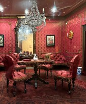Английская гостиная викторианской эпохи. Середина XIX в. (фрагмент)