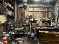 Английская лавка старьёвщика. Середина XIX в. (фрагмент).