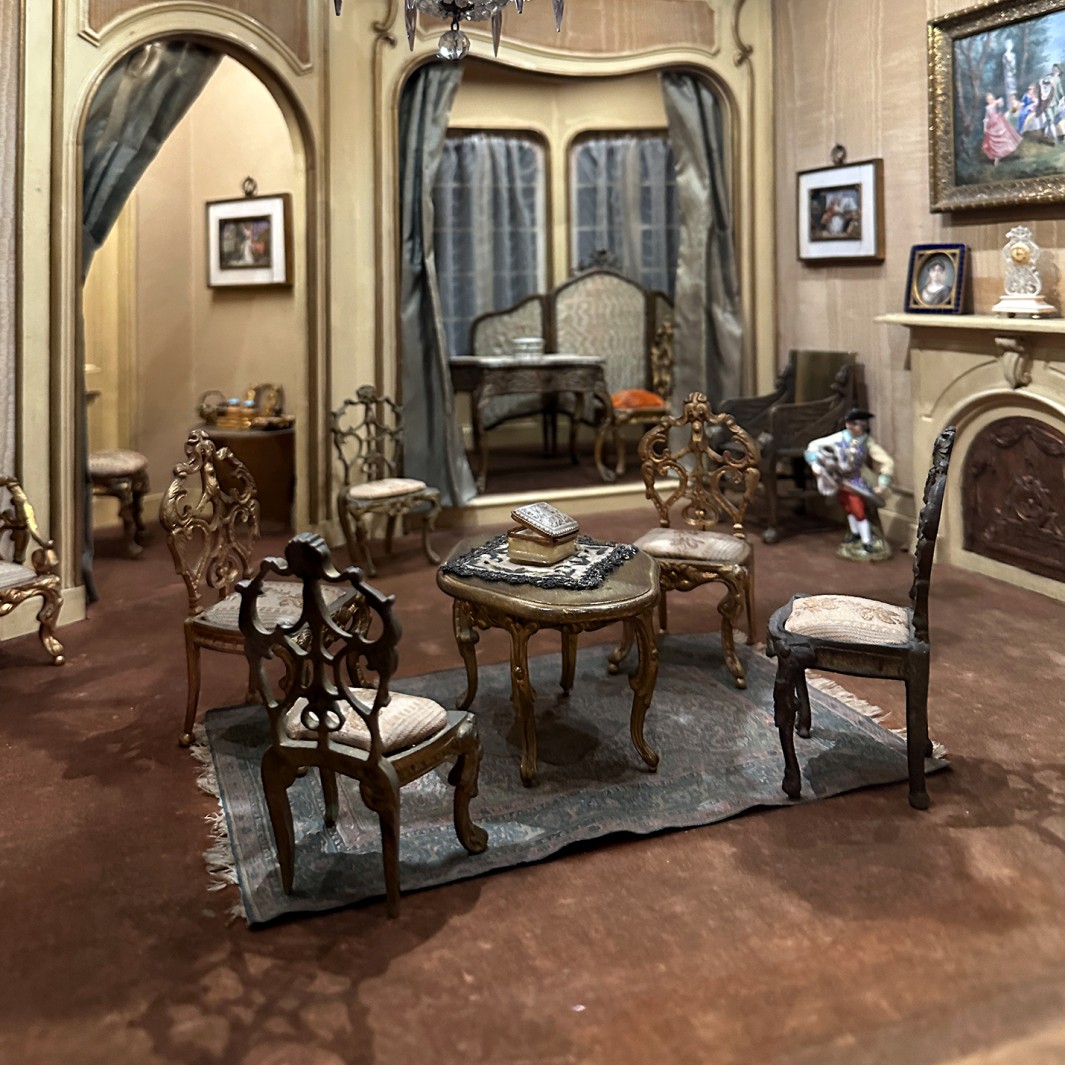 Французская гостиная. Середина XVIII в. (фрагмент).