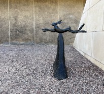 Барри Фланаган — Без названия, 1990 (бронза)