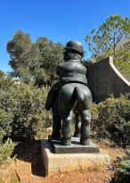 Фернандо Ботеро — Всадник, 1992 (бронза)