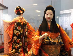 Кё Нингё (куклы из Киото), фрагмент