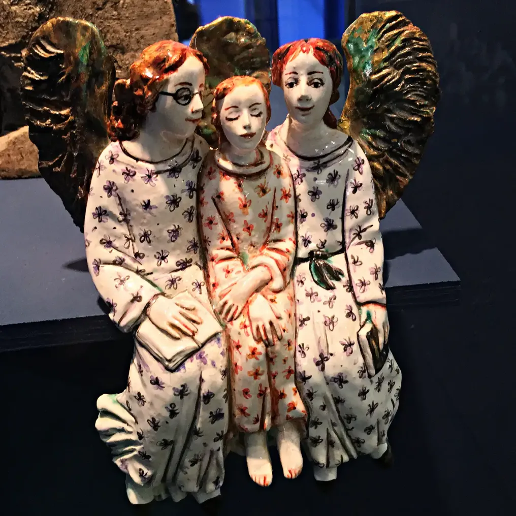 Наталья Савинова —  Мелкая пластика, 2007-2010 (шамот, цветные глазури, надглазурная и подглазурная роспись)