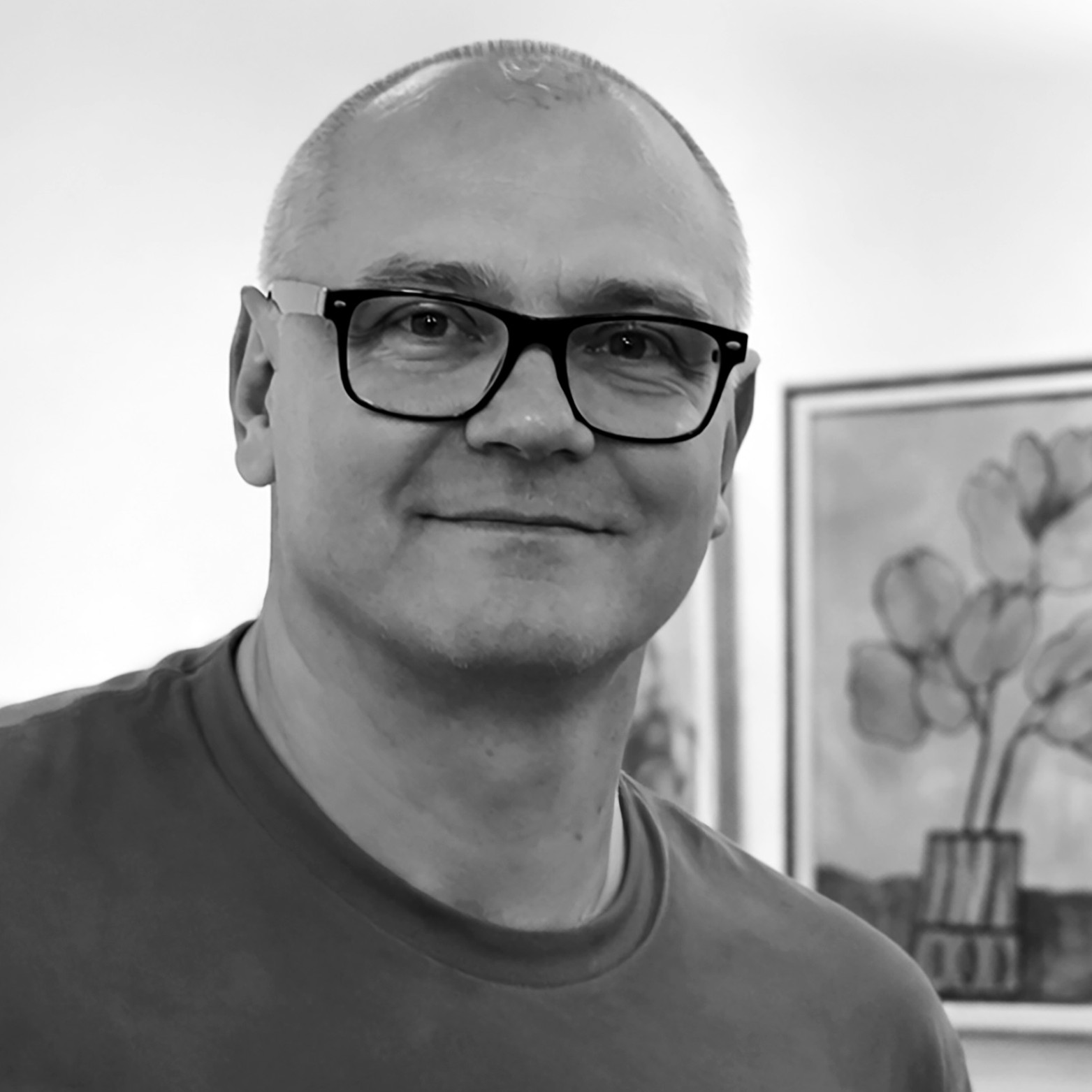 Олег Николаенко